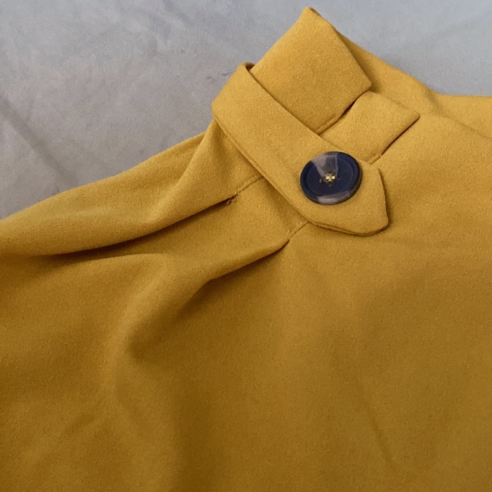 Yellow Mini shorts w buttons